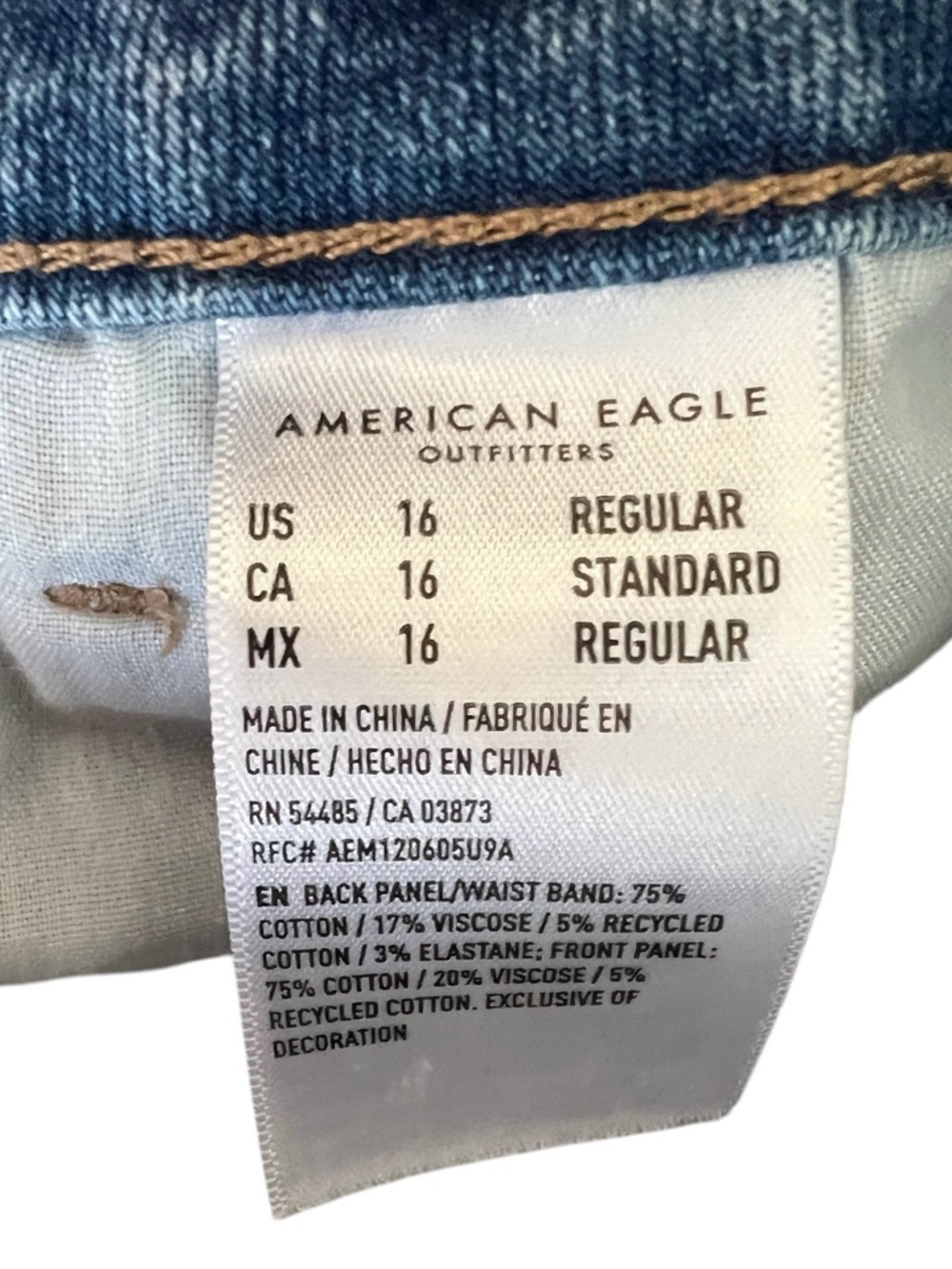American Eagle Mom Jeans Women’s 16 Distressed Patch Raw Hem High Rise Denim - Picture 11 of 13